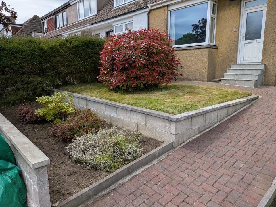 The same front garden weeded, cleared and tidied after treatment by SA Lawn and Grounds